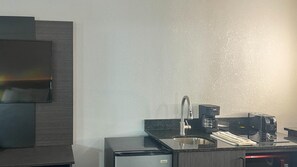 Private kitchenette - Studio 6 – Spindale, NC – Forest City (Spindale)