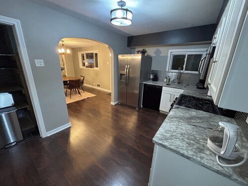 Spacious 4-bedroom house in beautiful Pittsburgh