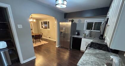 Spacious 4-bedroom house in beautiful Pittsburgh