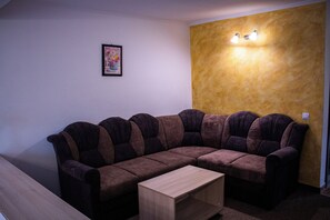 Familien-Suite, Gartenblick | Wohnbereich