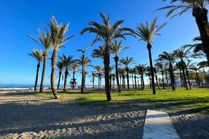 Beach nearby, beach towels - Carihuela Beach studio, 2nd line of the beach (Torremolinos)