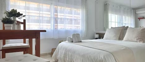 Iron/ironing board, travel cot