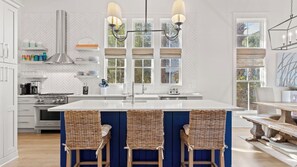 Interior - 30A Retreat Near Gulf Place w/ Pool Access, Hammock, Bikes to Rent Always Be Summer by Avantstay (Santa Rosa Beach)