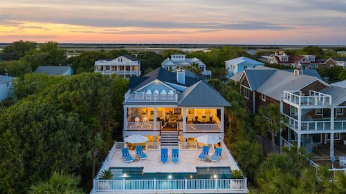 Beachside Stay With Pool, Two Decks, Rooftop Lounge & Steps to Front Beach IOP Beachhouse by Avantstay