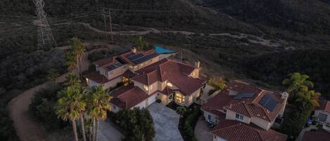 獨棟房屋 (5 Bedrooms) | 住宿正面