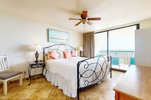 3 bedrooms, iron/ironing board, internet, bed sheets - Beachfront, Stunning Views: Suntide III - Unit 403 (South Padre Island)