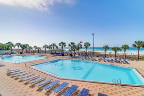 A heated pool - Steps to Pools & Beach! 11th-Floor PCB Retreat (Panama City Beach)