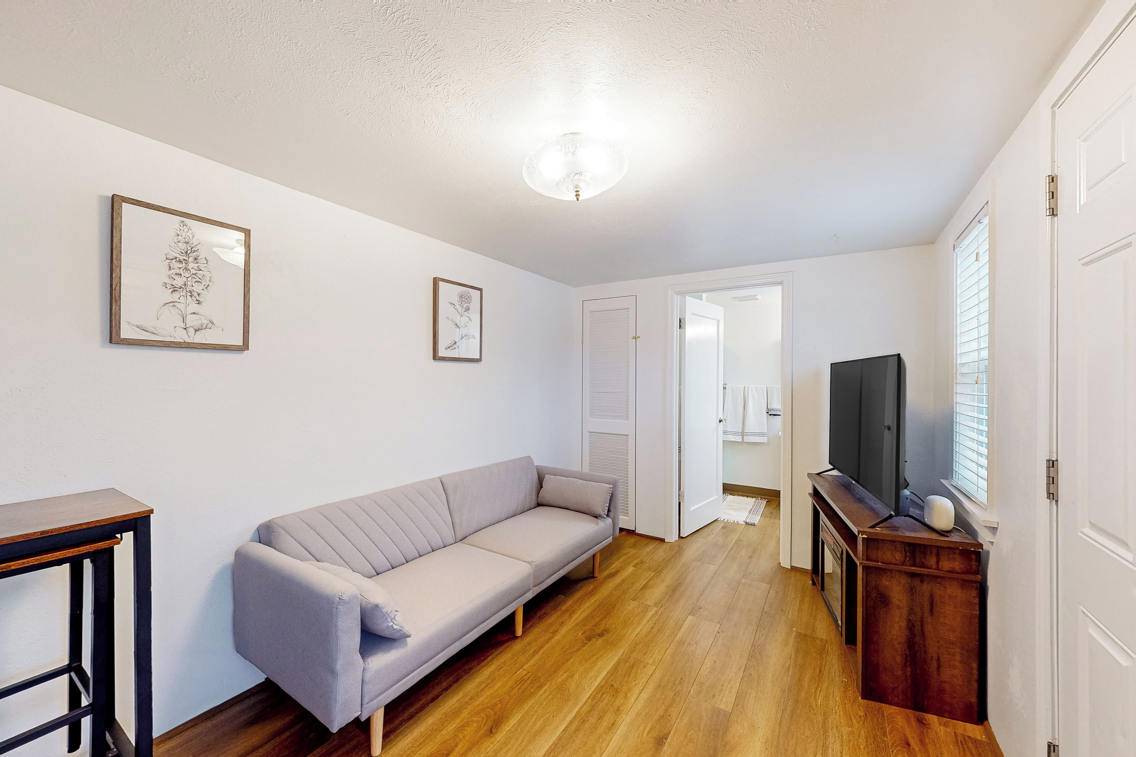 Near Golf & Parks! Couple's Haven In Klamath Falls - Klamath Falls, OR