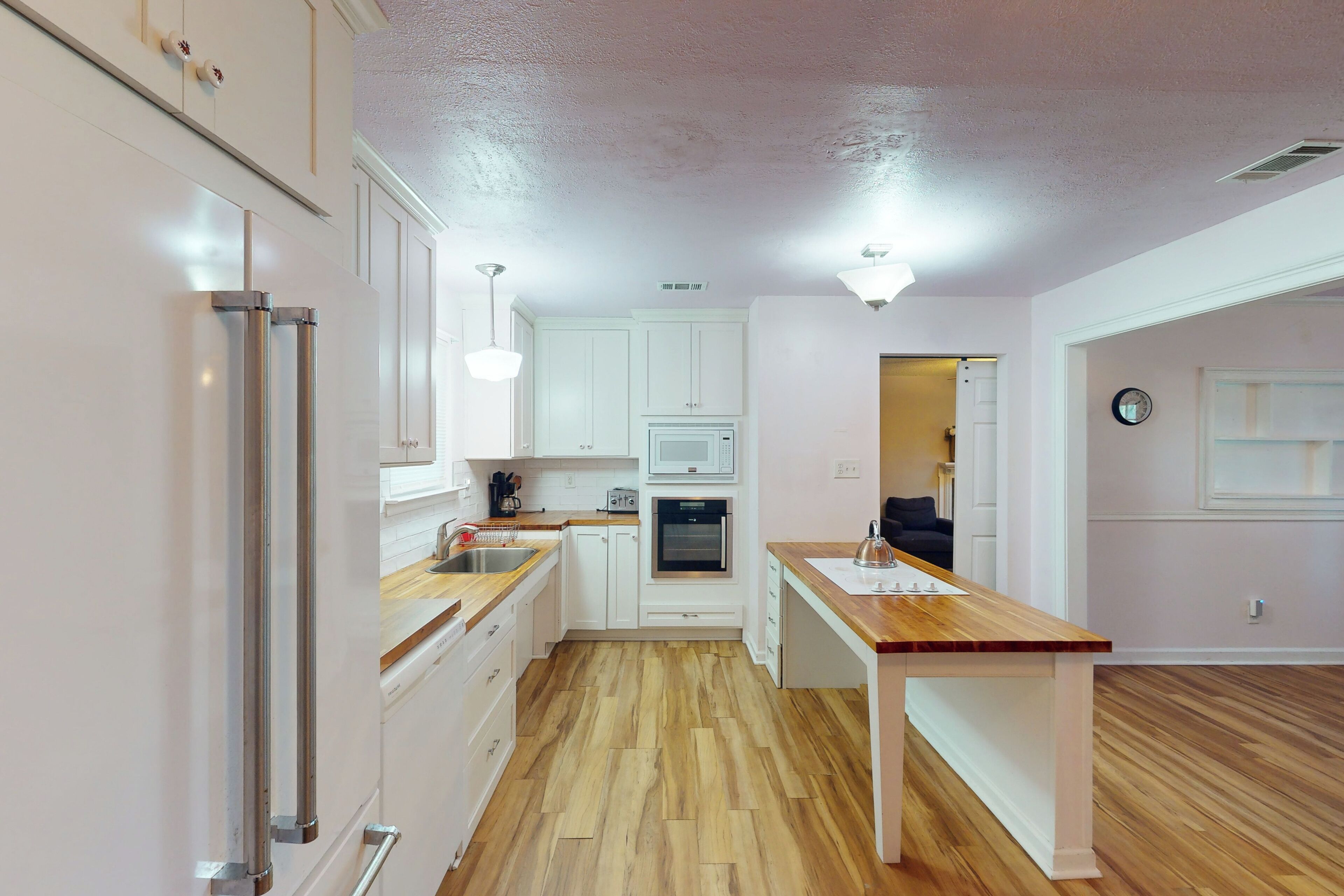 雪櫃、微波爐、爐具、洗碗機