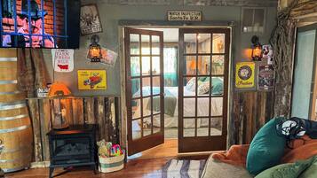 Bügeleisen/Bügelbrett, Internetzugang, Bettwäsche