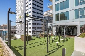 Property grounds - Luxury Downtown San Diego Condo; High-Floor Epic Views + Resort-Style Amenities (San Diego)