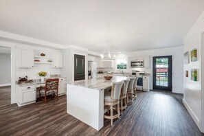 Fridge, microwave, coffee/tea maker, toaster