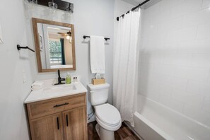 Hair dryer - Baby Donkey + Baby Goats + Farm Stay + Parkway (Bedford)