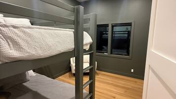 Internet, bed sheets