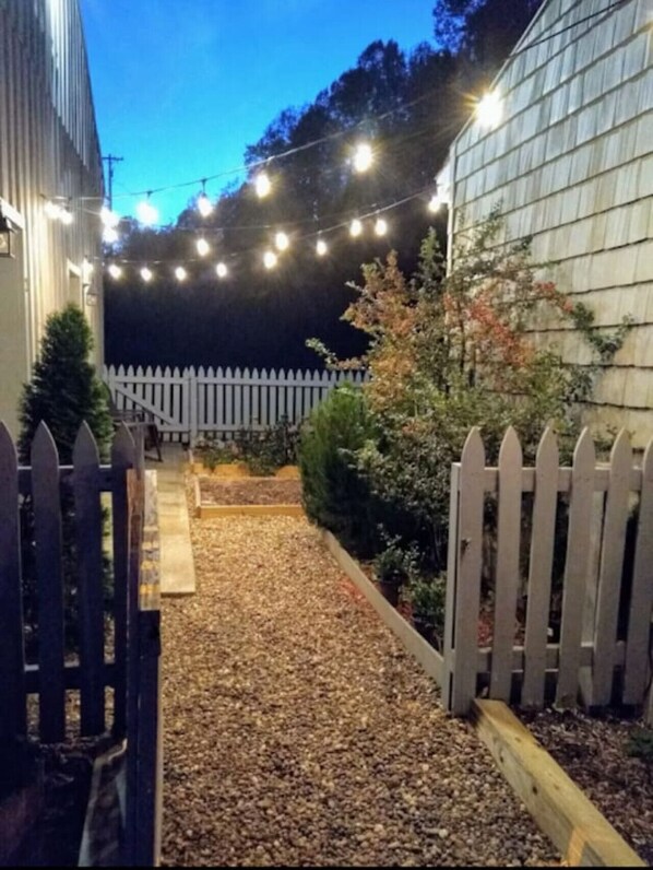 Property grounds - Cute Tiny Barn Studio 3 Miles to LU (Lynchburg)