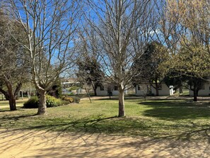 Cabana família, vista para o rio | Vista para o jardim