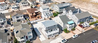  OCEAN BLOCK LAVALLETTE GETAWAY  STEPS TO THE BEACH  PRIVATE PORCH  SLEEPS 9