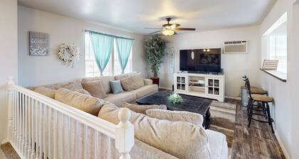 History, Hikes & Cozy Nights: Parowan Gem w/ Deck!