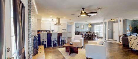 TV, fireplace, stereo