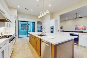 Fridge, microwave, stovetop, dishwasher - Luxury 'Grayhawk Getaway' w/ Pool in Scottsdale! (Scottsdale)