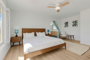 4 bedrooms, desk, internet, bed sheets - Pool, Fire Pit & Views! Joshua Tree Desert Retreat (Joshua Tree)