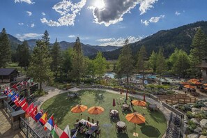Outdoor dining - Ski-In/Ski-Out! 2BR Condo w/ Resort Pools, Spa (Olympic Valley)