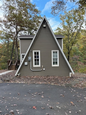 Exterior - Cozy A frame cabin in quaint Front Royal. Dog friendly (Front Royal)