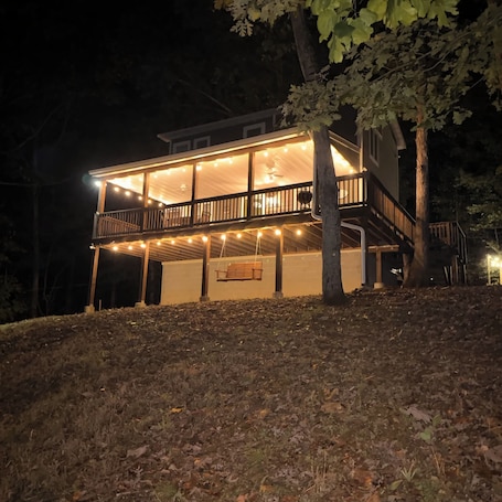 Exterior. Cozy A frame cabin in quaint Front Royal. Dog friendly