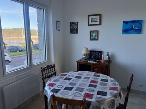 Dining - Sea-view apartment in Erquy | 2 guests | Ref 539 (ERQUY)