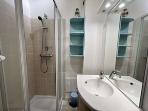 Hair dryer - Sea-view apartment in Erquy | 2 guests | Ref 539 (ERQUY)