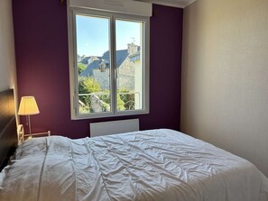 1 bedroom, free WiFi - Sea-view apartment in Erquy | 2 guests | Ref 539 (ERQUY)