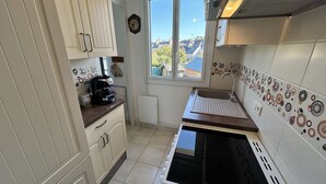 Private kitchen - Sea-view apartment in Erquy | 2 guests | Ref 539 (ERQUY)