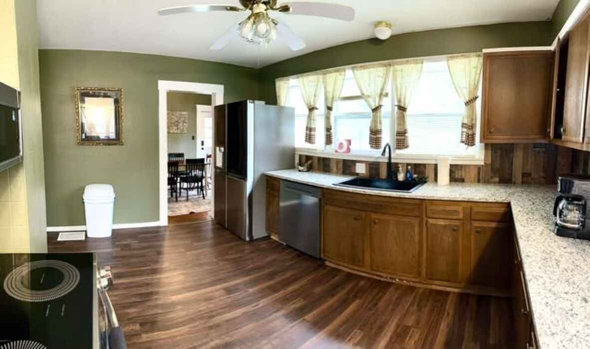 Mikroaaltouuni, uuni, liesi, astianpesukone