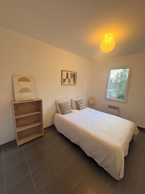 2 Schlafzimmer, Bügeleisen/Bügelbrett, WLAN, Bettwäsche