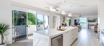 Peregian Beach Holiday House Resort Pet Friendly