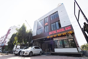 Exterior - Hotel Basil Inn (Ujjain)