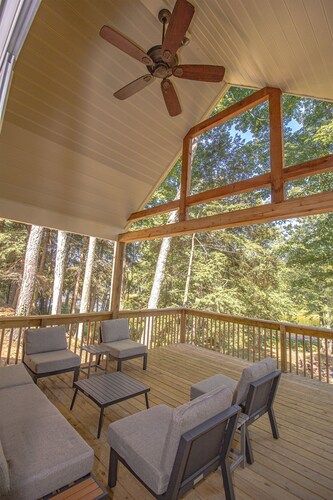 Riverfront Blufftop Escape | Hot Tub, Deck, Fireplace, Kayaks, Tubes & Firepit