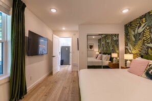 Iron/ironing board, free WiFi, bed sheets - Blackberry Hill: Views, Hot Tub, Pool Table, Big Dog Friendly! (Blowing Rock)