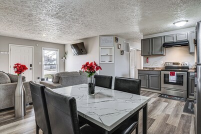 4 Mi to the Speedway: Peaceful & Snug Home w/ Yard
