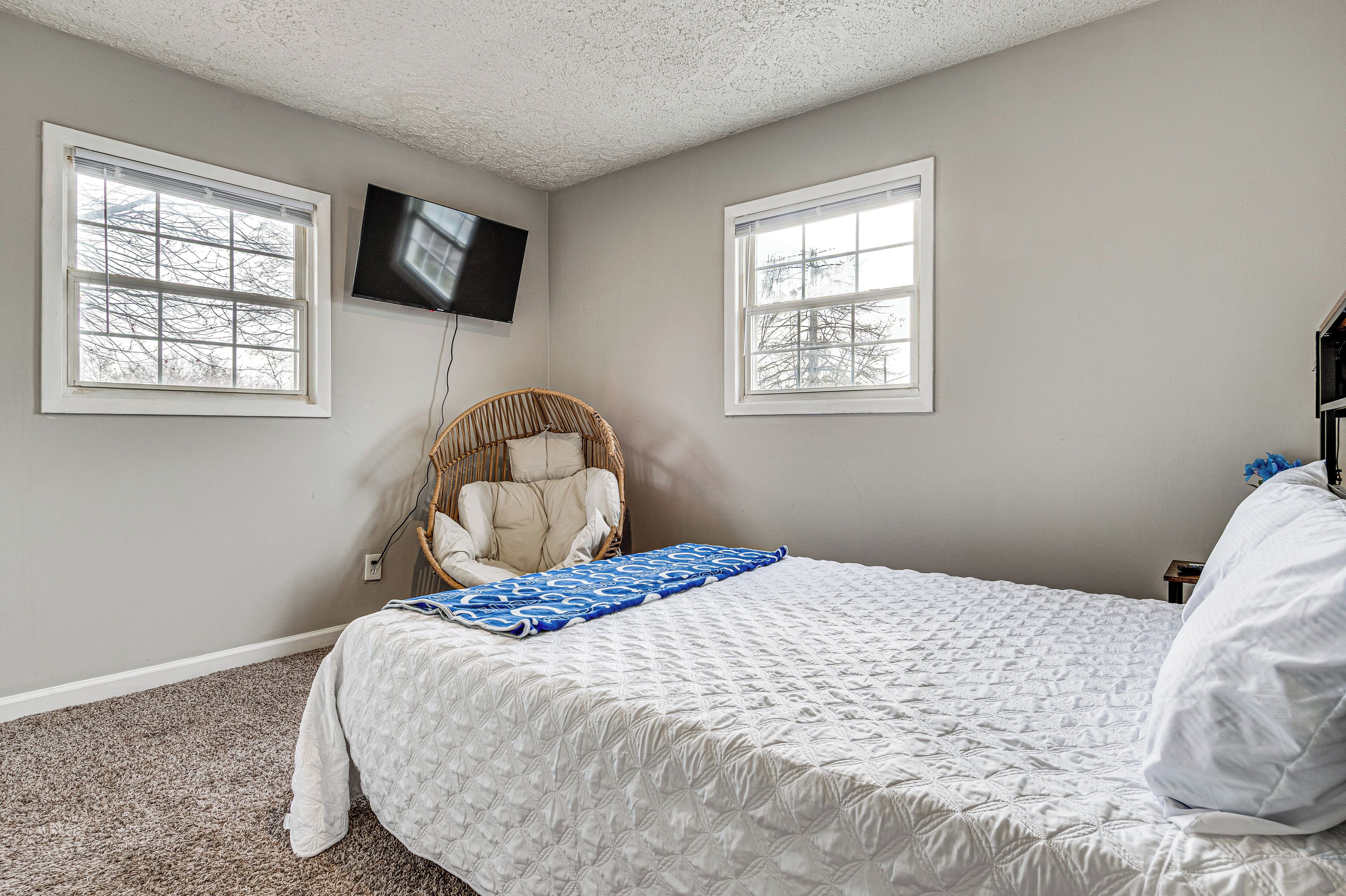 3 dormitorios, escritorio, Internet y ropa de cama