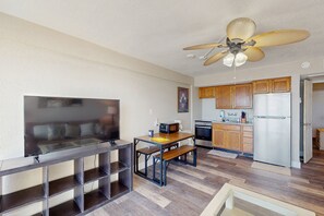 Fridge, microwave, oven, stovetop - Private Balcony, Oceanfront Pool, Walk to Boardwalk & Pier (Daytona Beach)