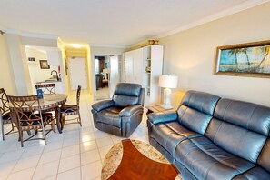Smart TV, table football - Oceanfront Escape with Pool, Balcony & Direct Beach Access (Daytona Beach)