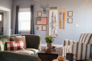 Smart TV - Family-Friendly Cabin with Hot Tub, Sauna, Firepit with Loft, Sleeps 12 (Crosslake)