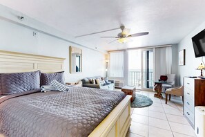 1 bedroom, iron/ironing board, free WiFi, bed sheets - Beachfront Studio w/ Balcony, Pool & Gym Access in Heart of Daytona (Daytona Beach)