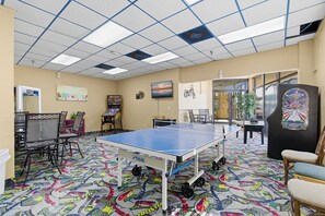Games room - Oceanfront Views + Pool, Balcony & Hot Tub at Harbour Beach Resort (Daytona Beach)