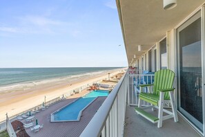 Property grounds - Oceanfront Views + Pool, Balcony & Hot Tub at Harbour Beach Resort (Daytona Beach)