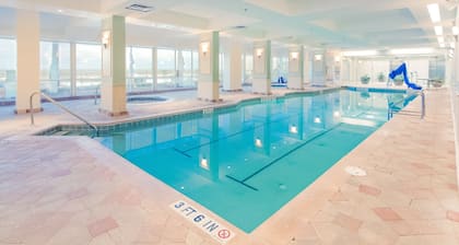 Beachfront Studio w/ Balcony, Resort Pool & Walkable Location