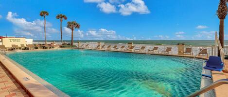 Piscine couverte, piscine chauffée