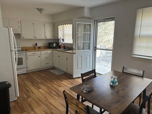 Dining - Wasena Townhouse 2 (Roanoke)