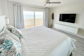 2 bedrooms, iron/ironing board, free WiFi, bed sheets - Oceanfront Condo w/ Balcony, Pool, & Beach Access – Modern Comforts (Daytona Beach Shores)